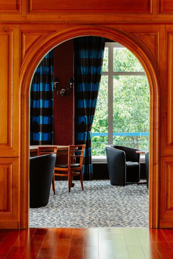 Mercure Nevers Pont De Loire Exteriör bild