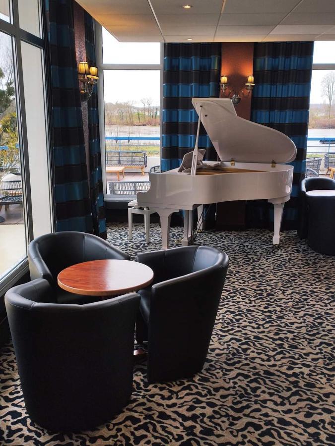 Mercure Nevers Pont De Loire Exteriör bild